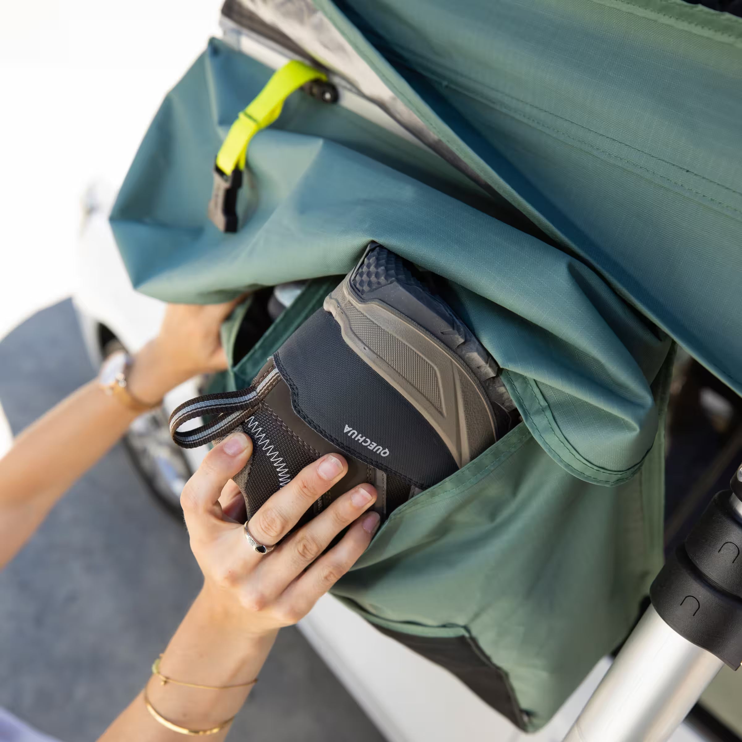 Quechua – Tente de toit gonflable MH900 Fresh&Black (2 personnes)