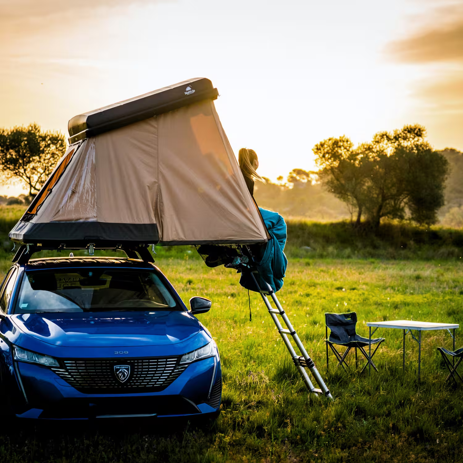 NaïtUp – Tente de toit TriUp à coque rigide (2/3 personnes)